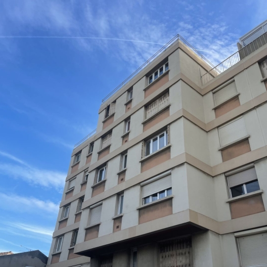  Annonces MARSEILLE6 : Appartement | MARSEILLE (13014) | 40 m2 | 76 000 € 