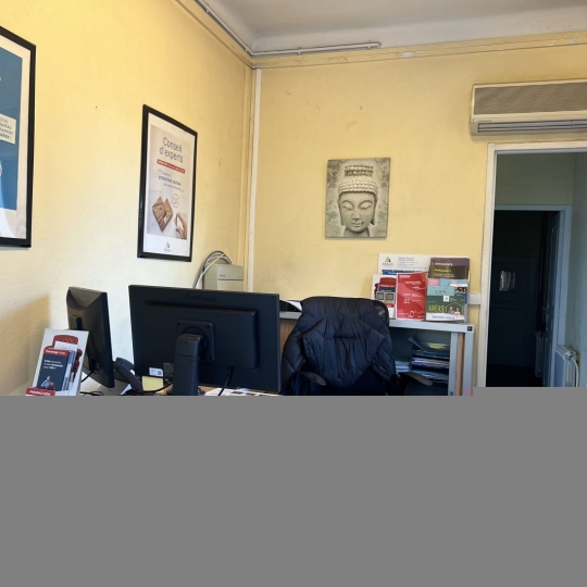  Annonces MARSEILLE6 : Local / Bureau | PLAN-DE-CUQUES (13380) | 57 m2 | 179 000 € 