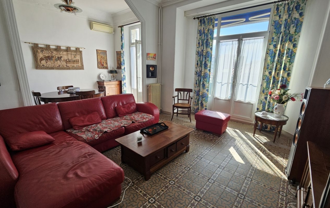 Annonces MARSEILLE6 : Appartement | MARSEILLE (13005) | 94 m2 | 395 000 € 