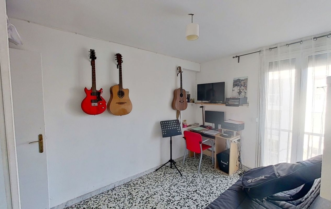 Annonces MARSEILLE6 : Appartement | MARSEILLE (13008) | 67 m2 | 231 000 € 