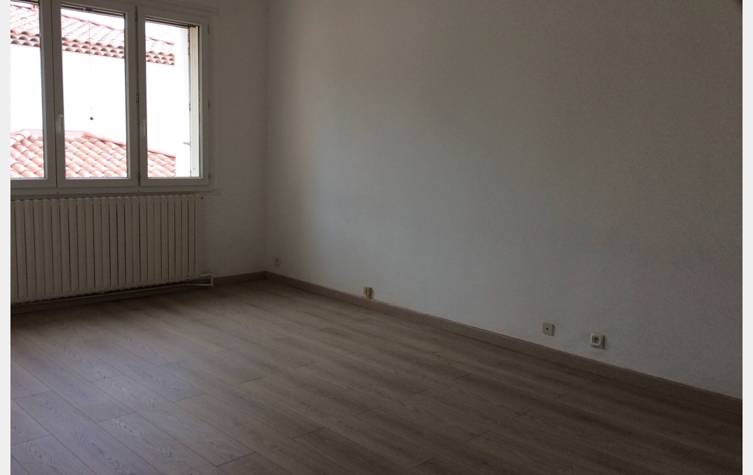 Annonces MARSEILLE6 : Appartement | MARSEILLE (13013) | 59 m2 | 890 € 