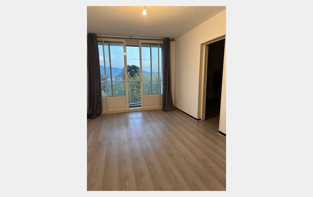 Annonces MARSEILLE6 : Appartement | MARSEILLE (13012) | 57 m2 | 890 € 