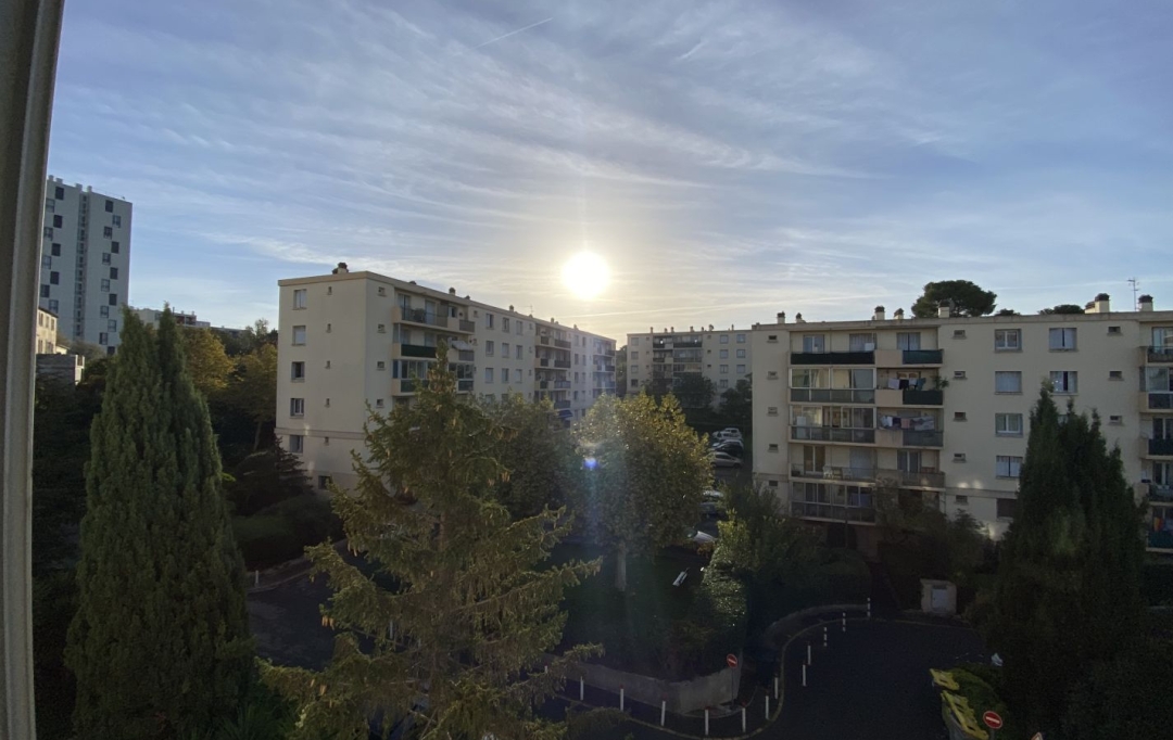 Annonces MARSEILLE6 : Appartement | MARSEILLE (13013) | 64 m2 | 125 000 € 