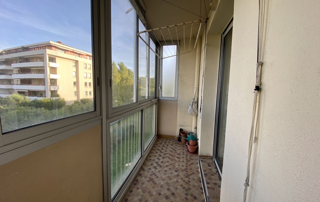 Annonces MARSEILLE6 : Appartement | MARSEILLE (13013) | 64 m2 | 125 000 € 