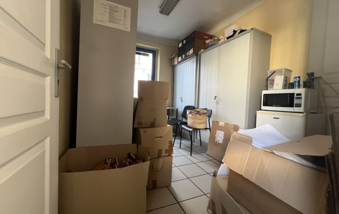 Annonces MARSEILLE6 : Local / Bureau | PLAN-DE-CUQUES (13380) | 57 m2 | 179 000 € 